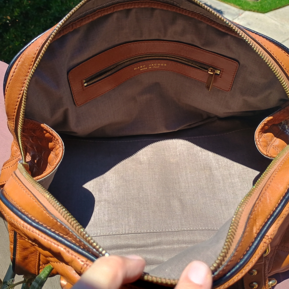 Marc Jacobs 'Emily' Bowler Satchel in Caramel Brown Quilted Leather - Picture 10 of 15